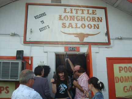 honky tonk ginny's little longhorn saloon