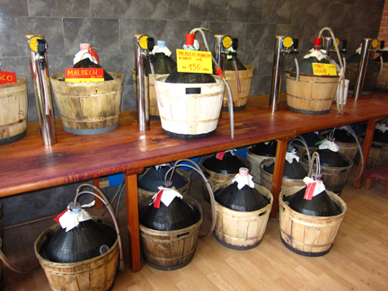 italian wine shop
