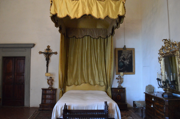 charles and diana bedroom