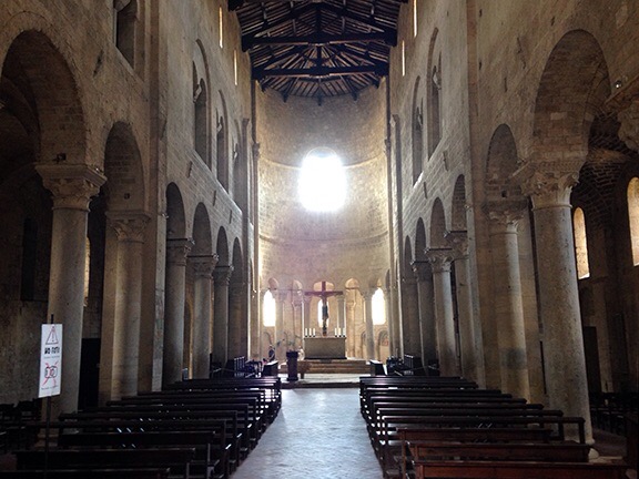 sant antimo abbey monks chant gregorian.jpg