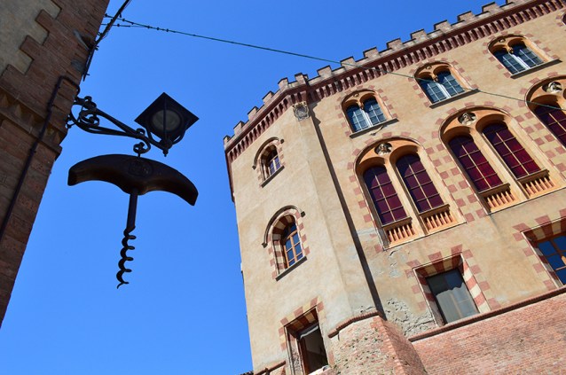 barolo castle tour