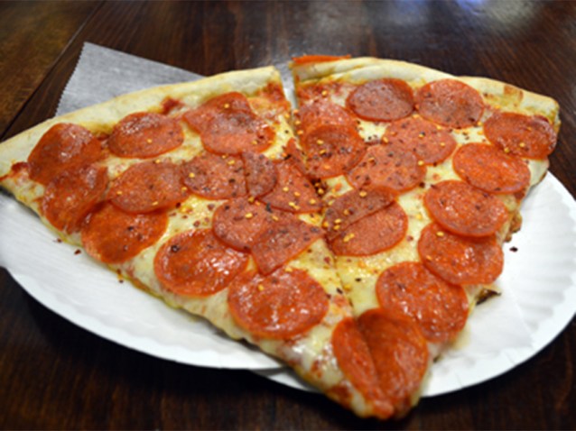 best-pepperoni-pizza-new-york-slice