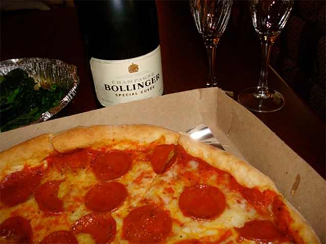 pizza-and-champagne-wine-pairing